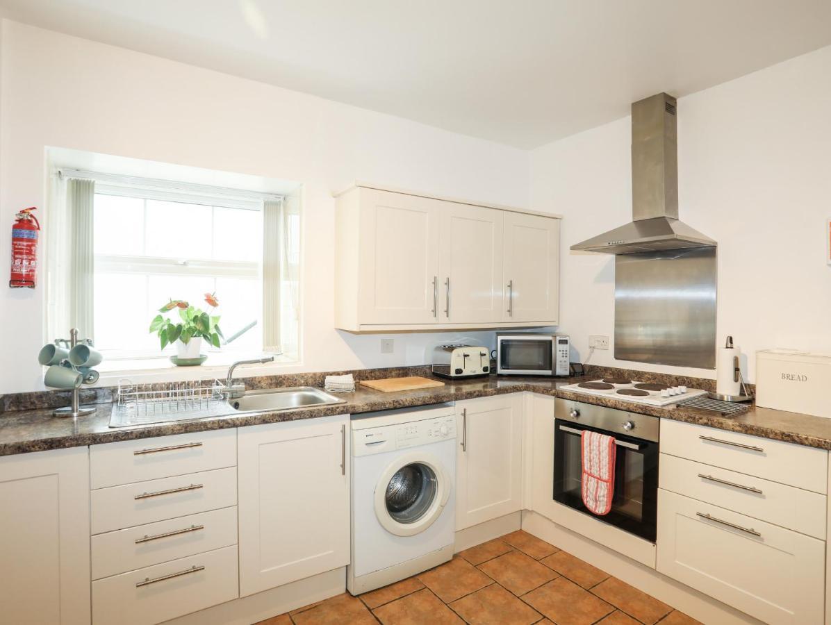 2 The Coach House Apartment Pentraeth Екстериор снимка