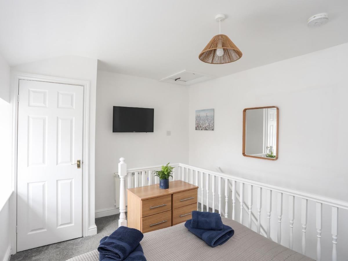 2 The Coach House Apartment Pentraeth Екстериор снимка